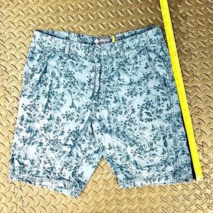 AMERICAN RAG Swim Trunks for Mens. Size 32W, Color Blue.